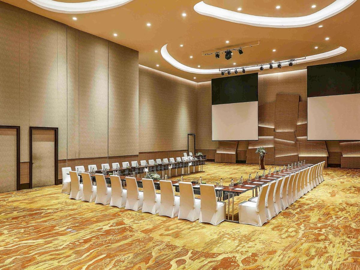 Moevenpick Siam Hotel Na Jomtien Pattaya Na Chom Thian Esterno foto