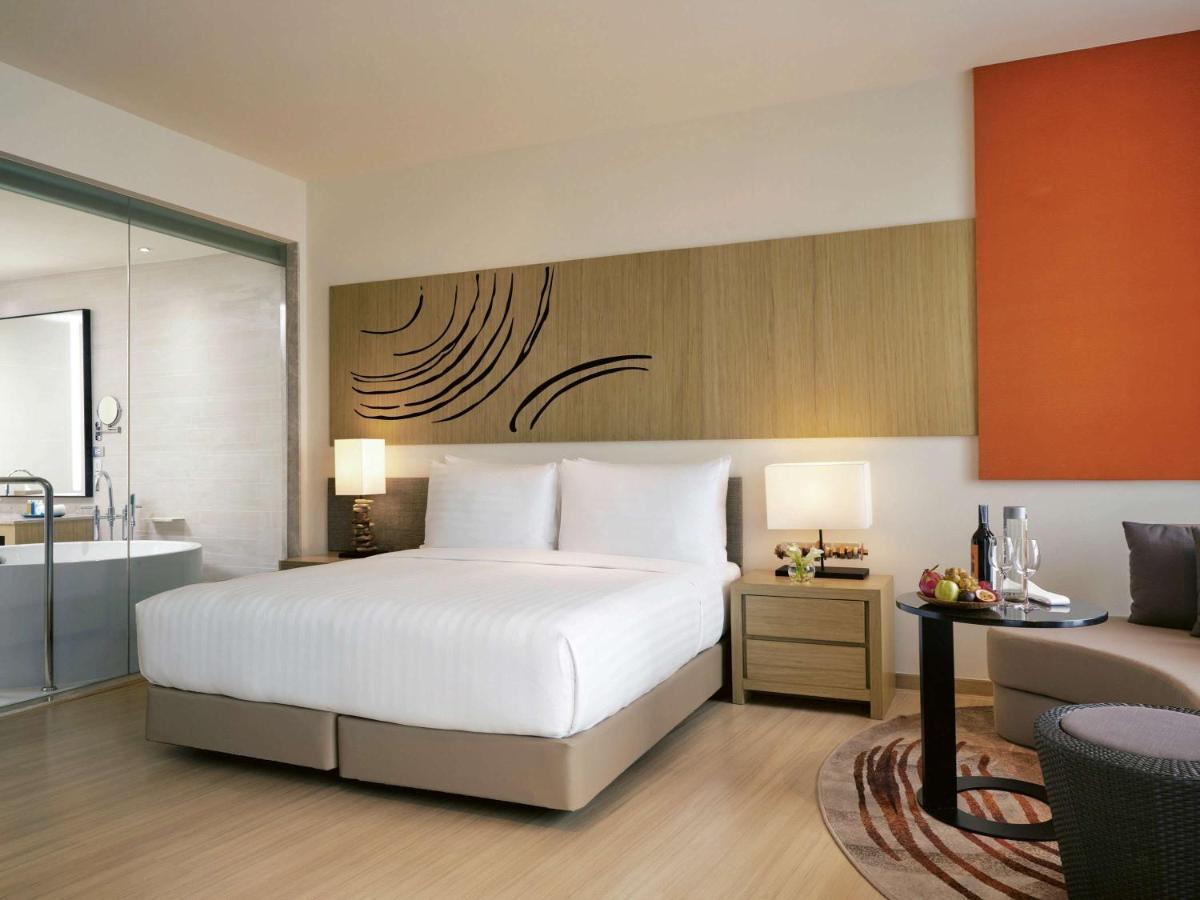 Moevenpick Siam Hotel Na Jomtien Pattaya Na Chom Thian Esterno foto